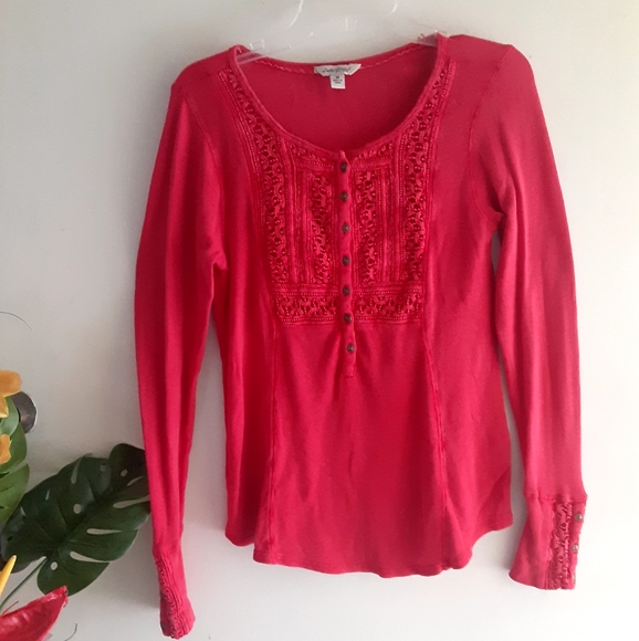 LUCKY BRAND Red EUC Medium Long Sleeves Scoop Neck Top - Picture 6 of 12